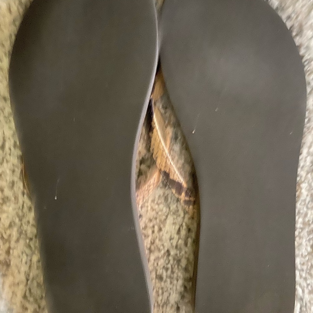 Sandals - Picture 3 of 3
